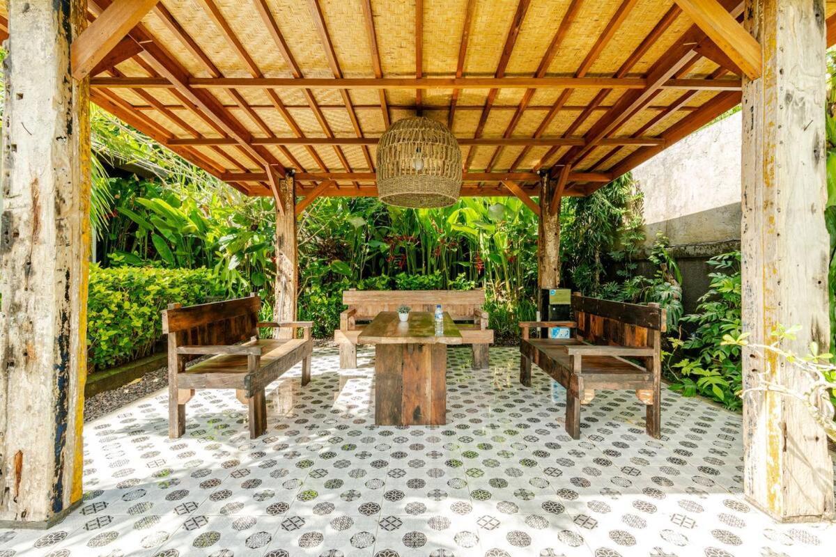 Uluwatu Kanchana Cottages מראה חיצוני תמונה
